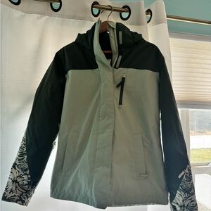 Roxy Women's Two-Tone Green Ski Jacket